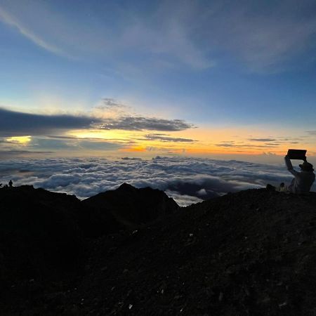 Rinjani Trekking Official Hotel Senaru Exterior foto